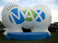 Inflatable banner<br/>Lotto Max 24' X 14'(H)
